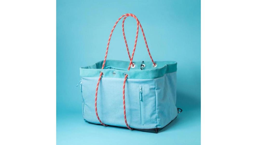 【9900ポイント還元中】the150「COLDGIRL」24時間保冷性能を持った、日本製で耐荷重100kg、タフなトートバッグ(サーフブルー)